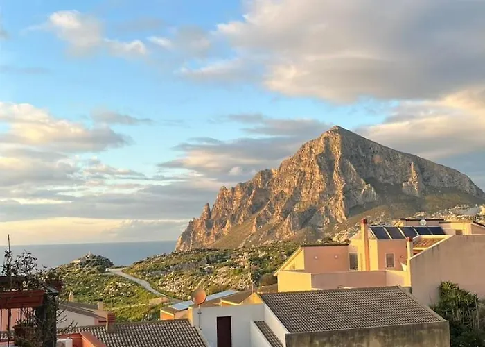 Tra-monti E Mare Feriehus *